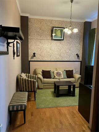 Гостиница Особняк на Карла Маркса Старица Стандартный люкс-2